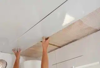 Installation de la latte en PVC
