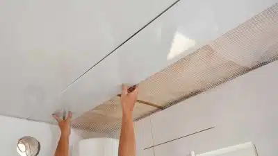 Installation de la latte en PVC