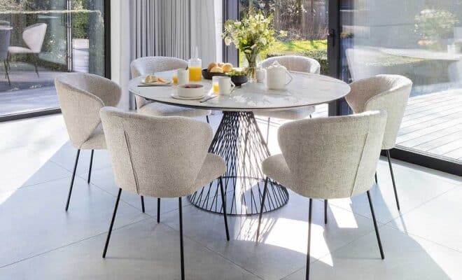 Comment choisir les chaises parfaites pour votre salle à manger