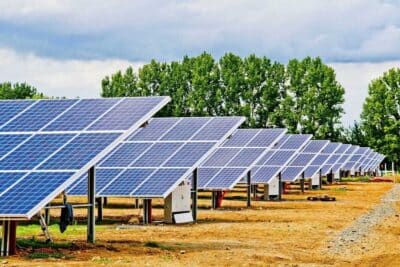 Installer des panneaux solaires : un geste écologique pour l'avenir