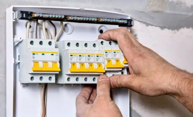 Les différents types de contacteurs jour nuit pour votre tableau électrique