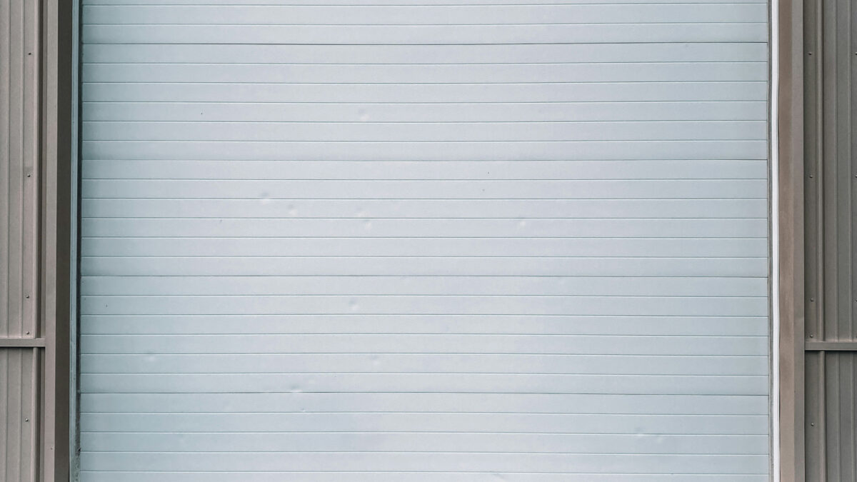 Optimisez l'espace dans les chambres en louant un garde-meuble...